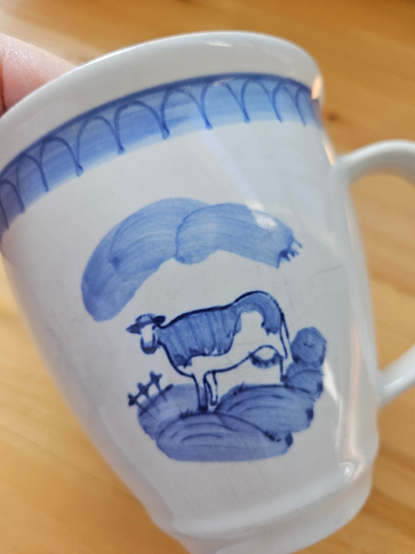 Folkcraft Stoneware Blue Pastures Mug