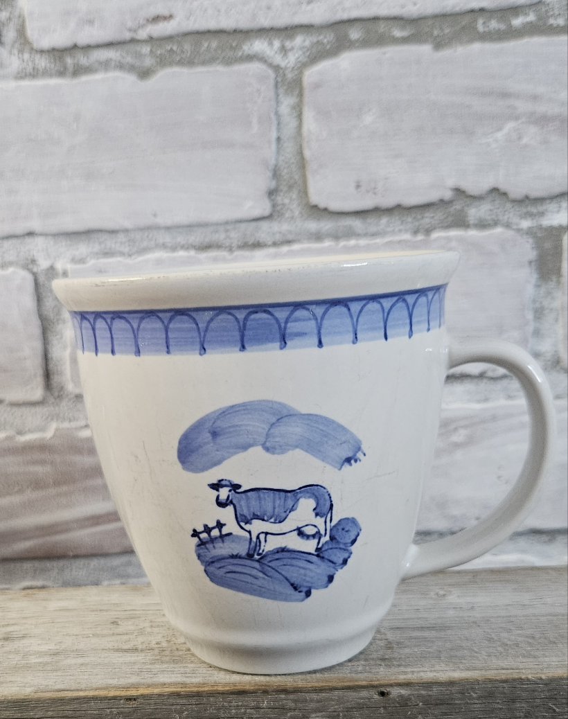 Folkcraft Stoneware Blue Pastures Mug